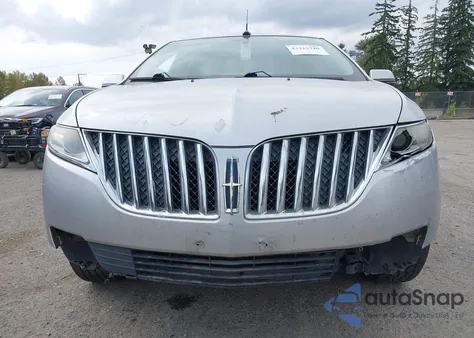 2013 Lincoln Mkx z USA, uszkodzony, nr VIN 2LMDJ6JK8DBL23234